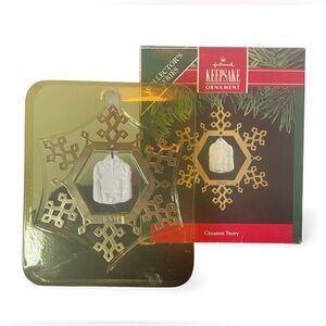 Hallmark 1991 Greatest Story Ornament / Keepsake Nativity Scene Gold Snowflake